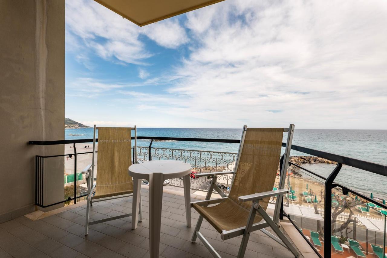 Hotel Bellevue Et Mediterranée Diano Marina Buitenkant foto