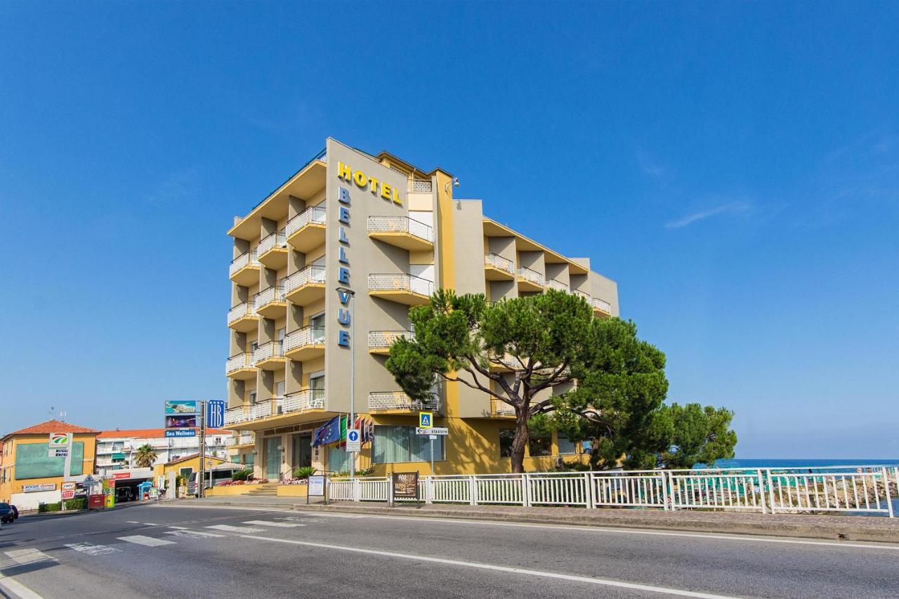Hotel Bellevue Et Mediterranée Diano Marina Buitenkant foto